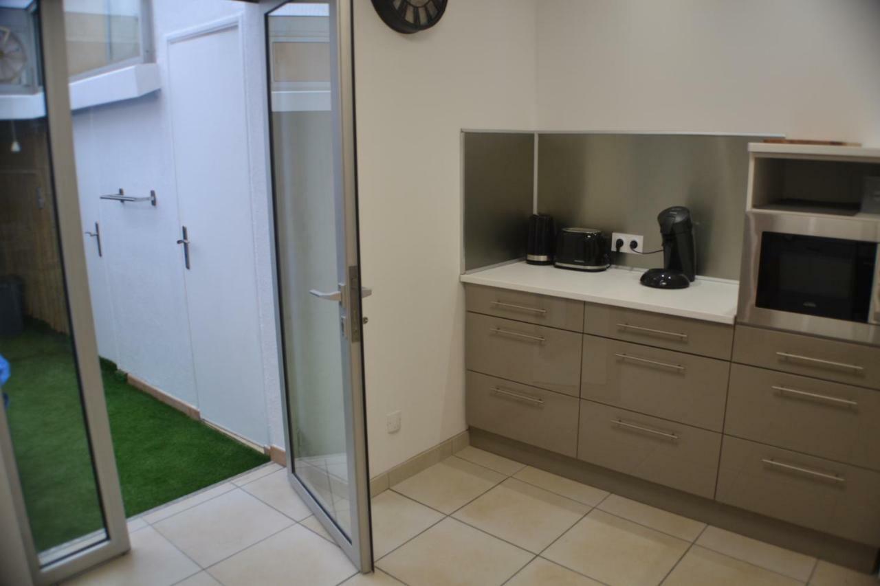 La Bulle Familles Clim, Wifi, Airport Shuttle,Tout A Pied Carcasona Exterior foto