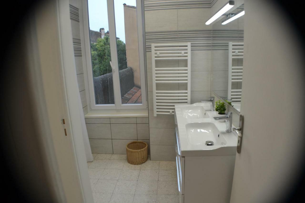 La Bulle Familles Clim, Wifi, Airport Shuttle,Tout A Pied Carcasona Exterior foto